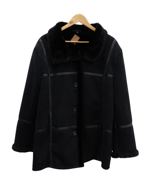 Manteau noir en daim et fourrure - XL