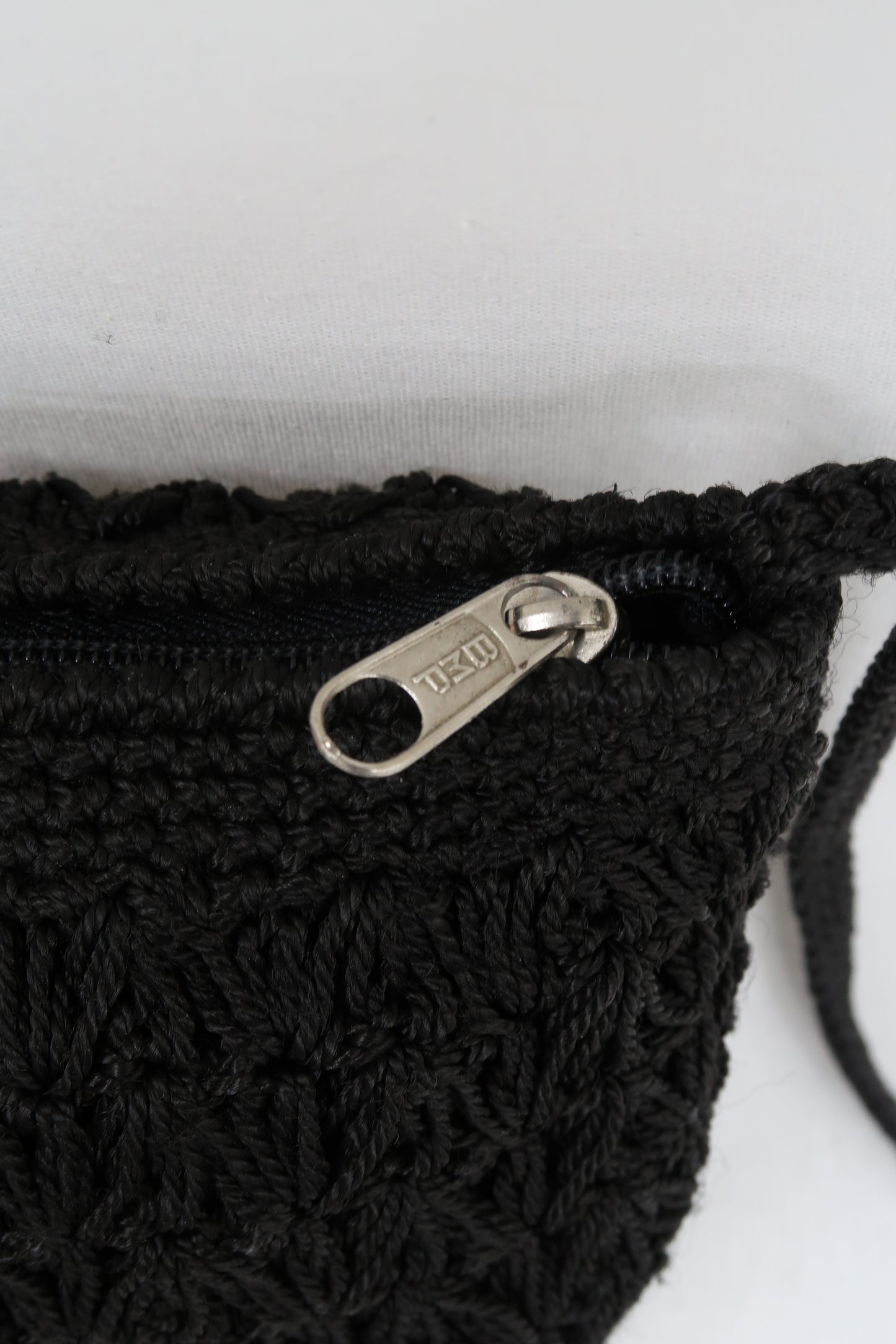 Petite sacoche à bandoulière en crochet noire