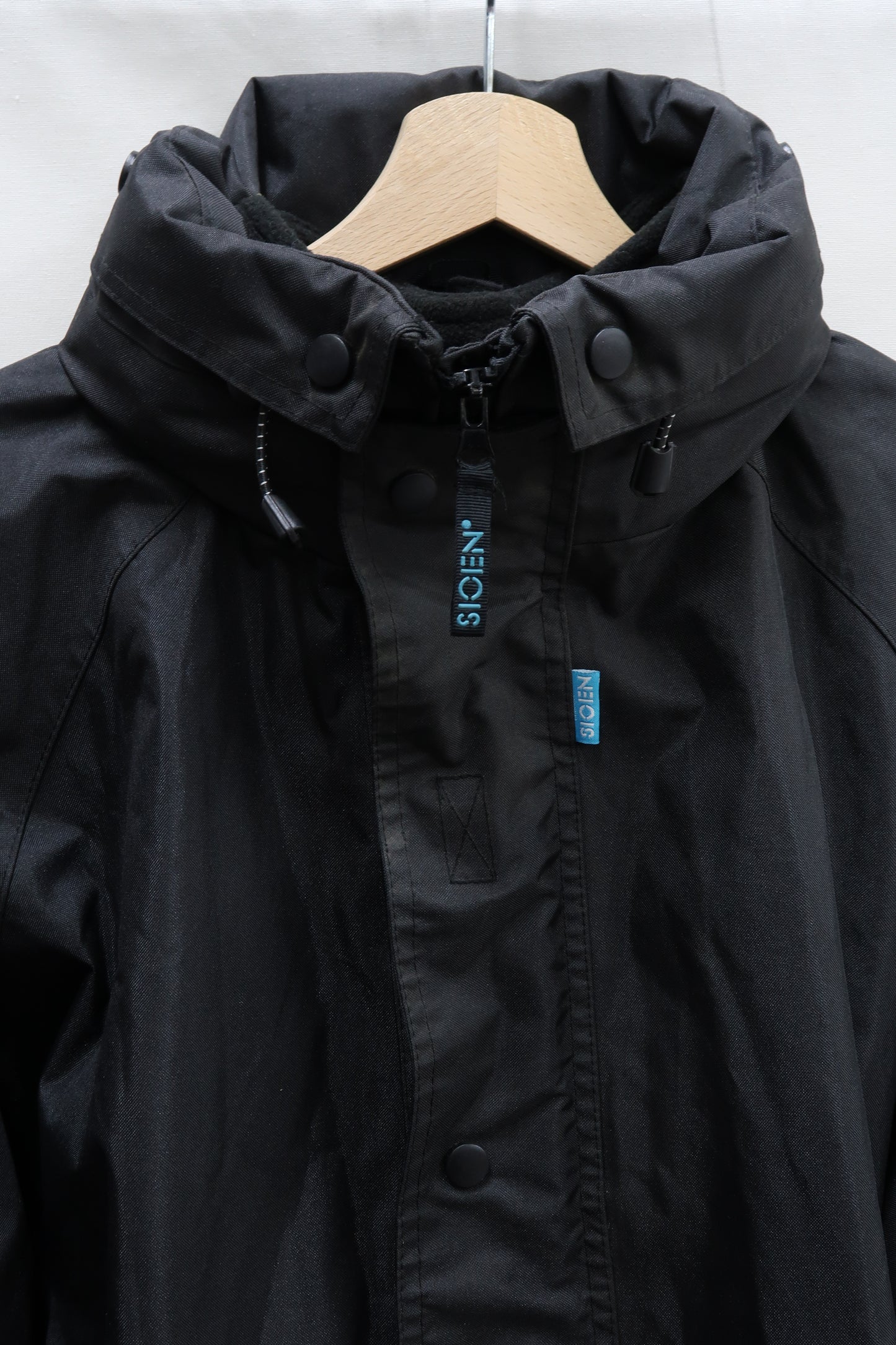 Manteau imperméable à capuche noire doublée avec une polaire intérieure - Sioen - L