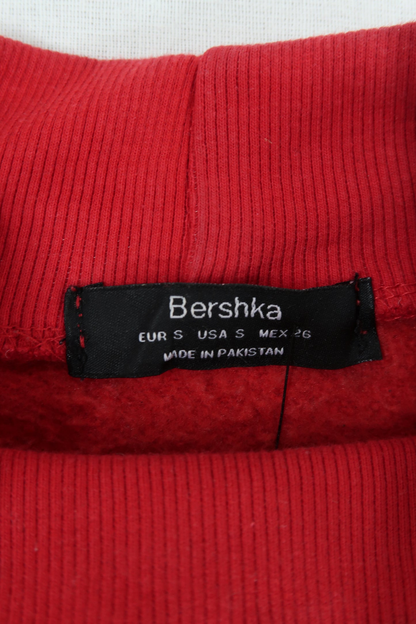 Pull rouge à col montant - Bershka - S